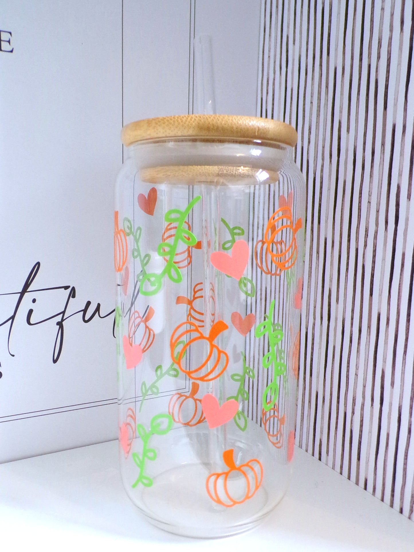 Pretty Pumpkins and Hearts 20oz Glass Can with Bamboo lid and Straw